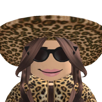 emma Outfit Headshot