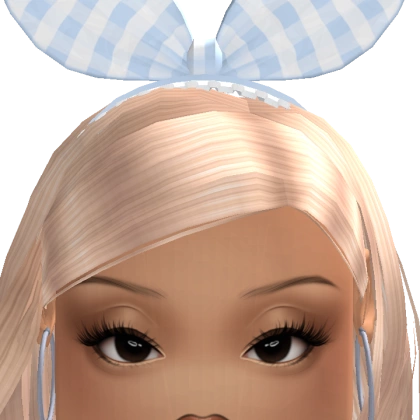 rosi Outfit Headshot