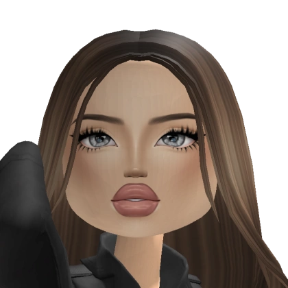 kylie Outfit Headshot