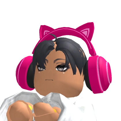 noa Outfit Headshot